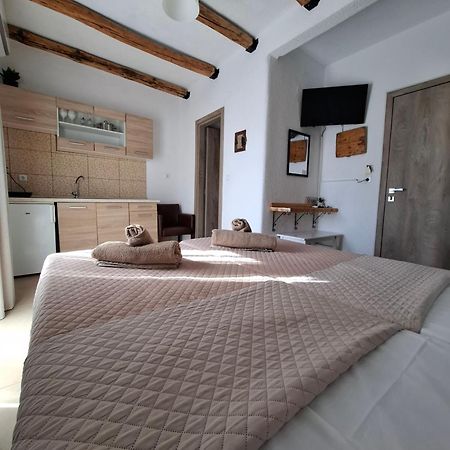 Mariza Apartments -Studios CChanioti Exteriér fotografie